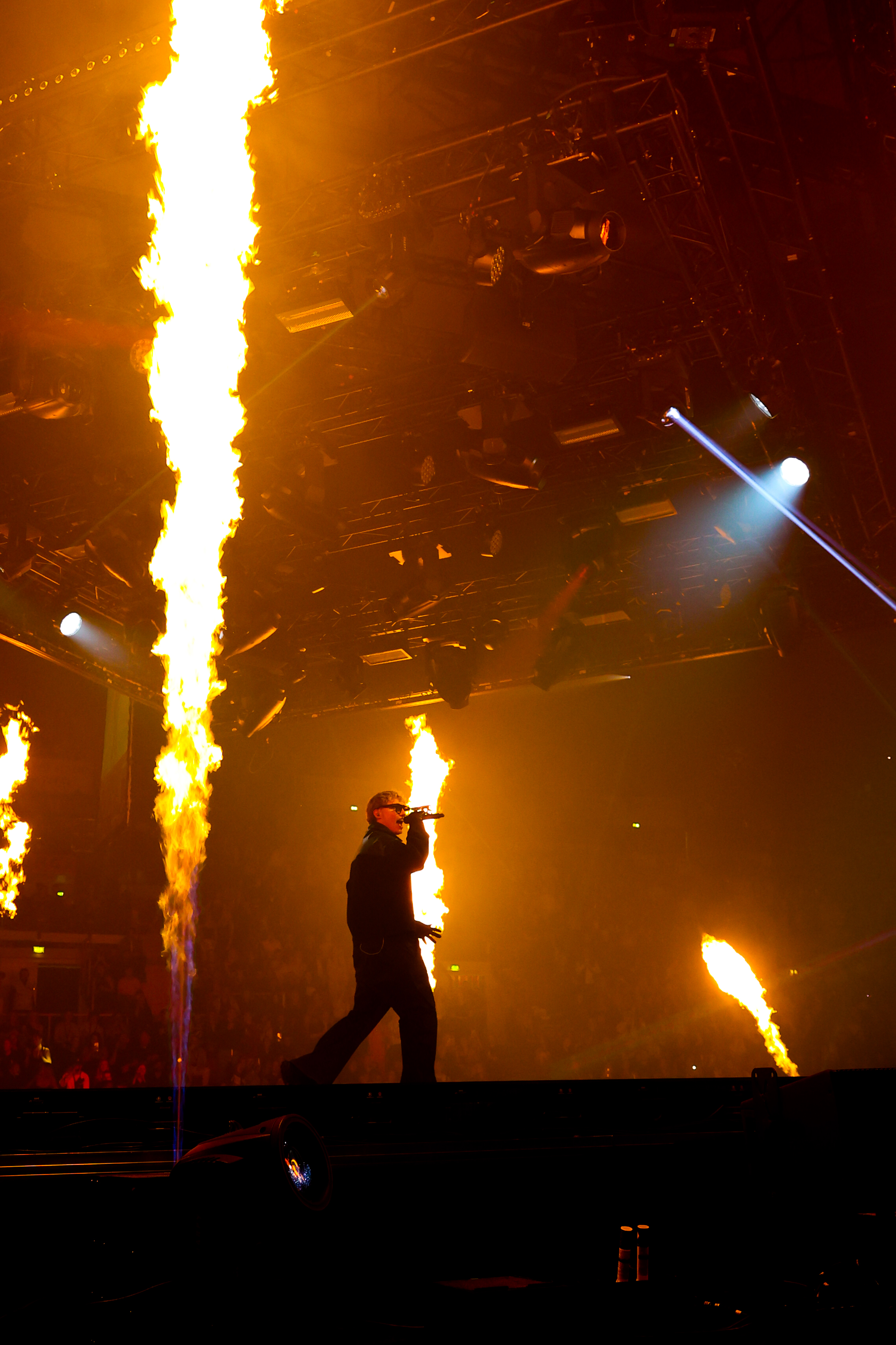 Isac Elliot Stadin Yö 2025